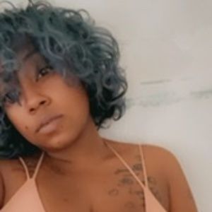 Meet your Posher, Nikki